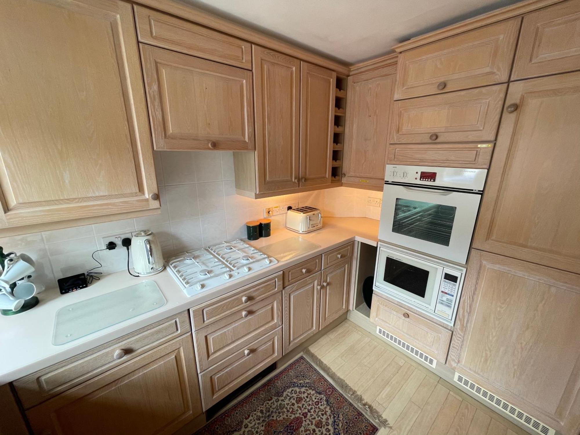 Circus Mews Townhouse:2 Beds:2 En-Suite Baths:Parking:City Centre:Quiet Area Kültér fotó